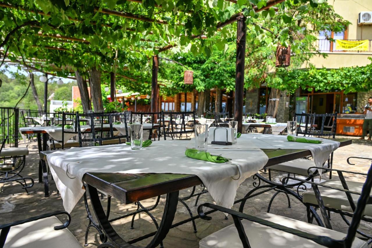 Complex Chayka Guest House Byala  Esterno foto