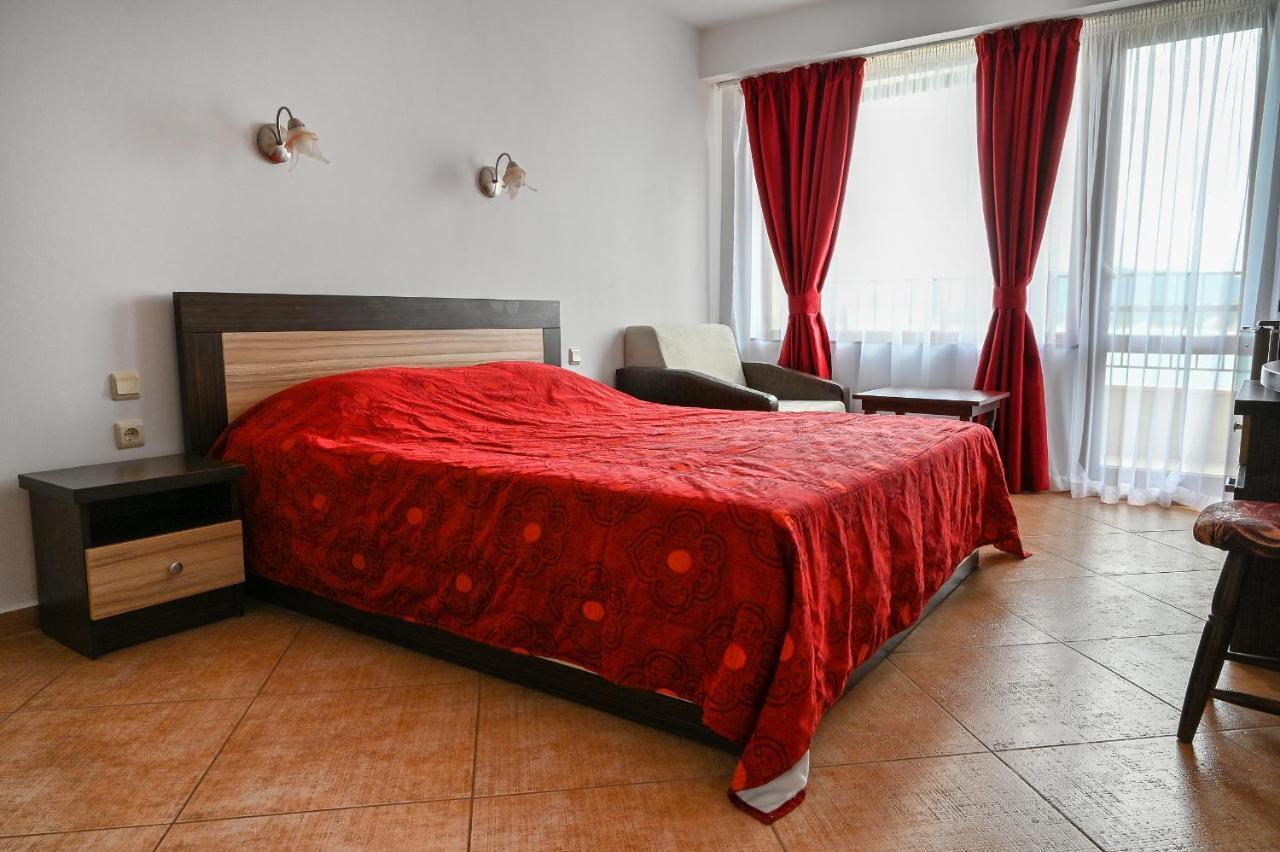Complex Chayka Guest House Byala  Esterno foto