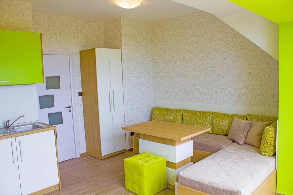 Complex Chayka Guest House Byala  Esterno foto